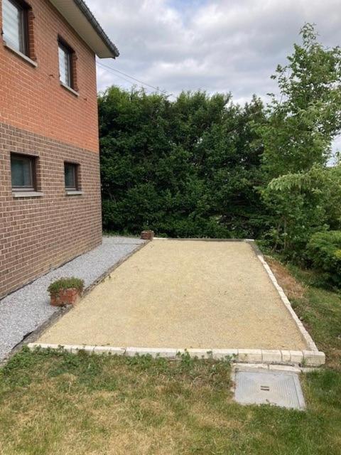 Les Cinq Francais Villa Nismes Buitenkant foto